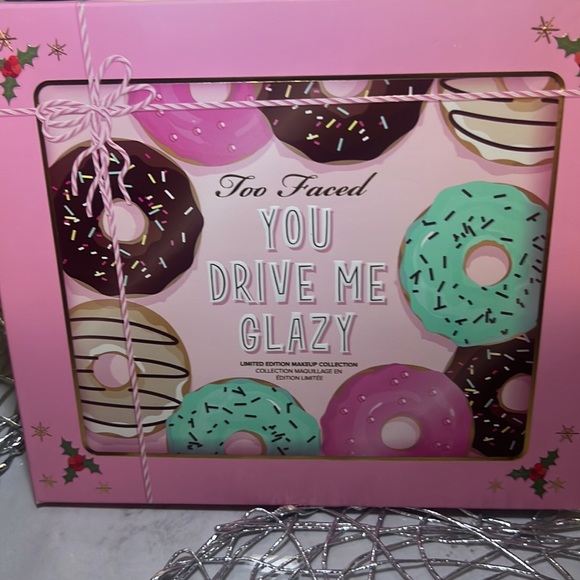 Too faced You Drive me Glazy Pallet - Picture 2 of 5